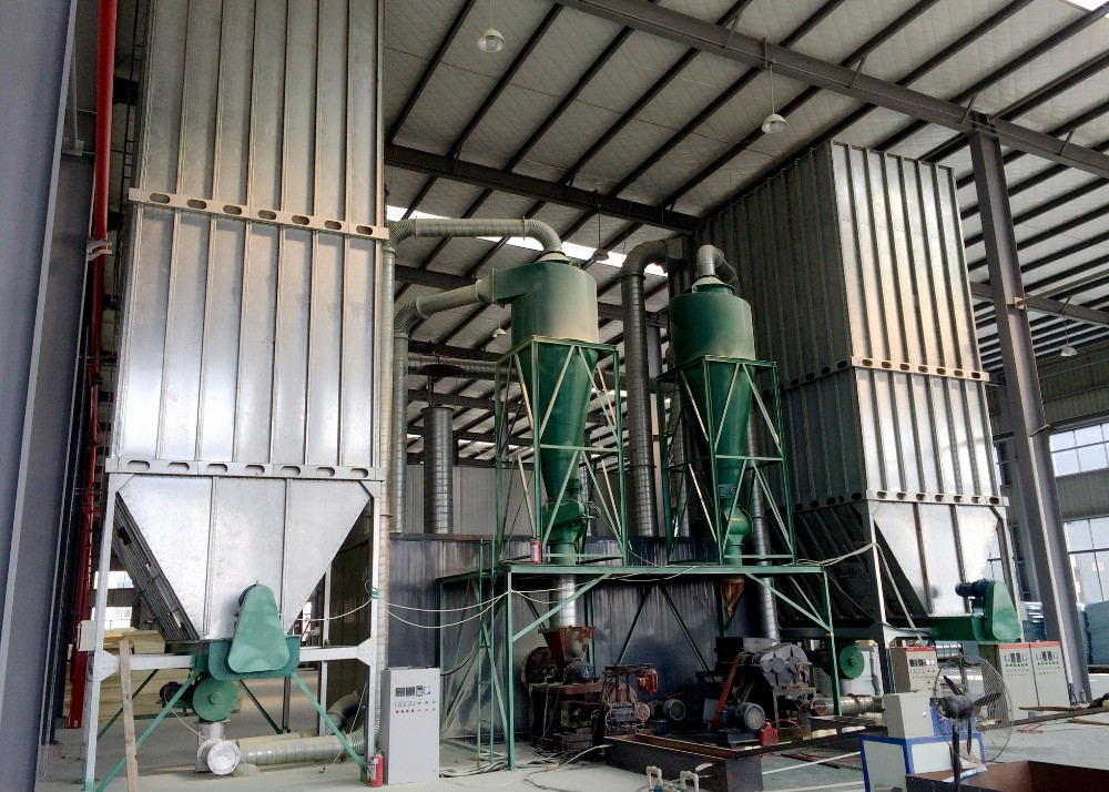 production line 生產(chǎn)線（右頁1）.jpg